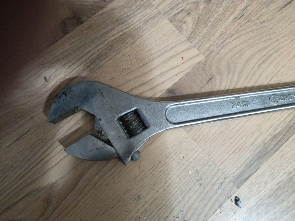 24' Crescent Wrench