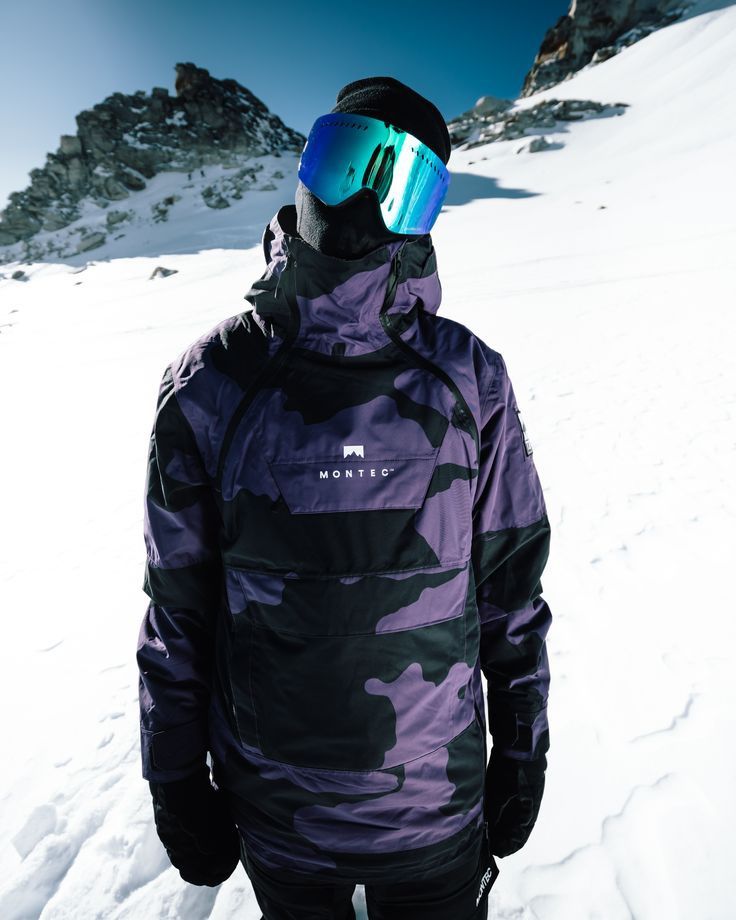 Montec Ski / Snowboard Gear