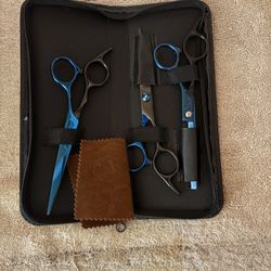 Black And Blue Barb Shears