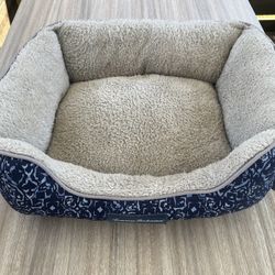 Small/medium Washable Pet Bed