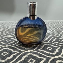 *Discontinued fragrance* Original Midnight in Paris by Van Cleef and Arpels