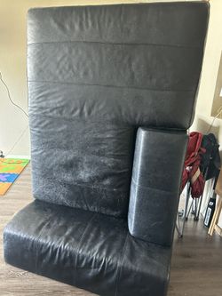 Single Lay Down Couch