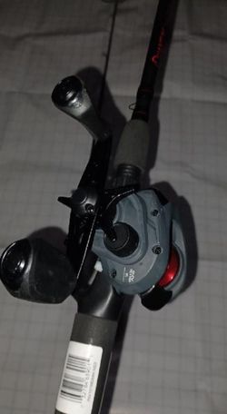 Brand New Baitcaster Combo 6.6'