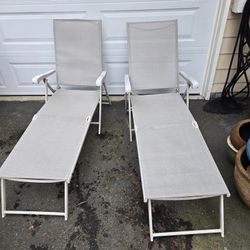 2 Lounge Chairs - Folding 