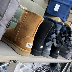 UGGS BOOTS ALL SIZES 