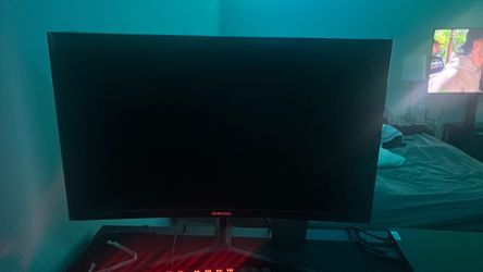 Samsung Curved Monitor