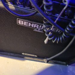 Behringer V-TONE Gmx 210 AMP