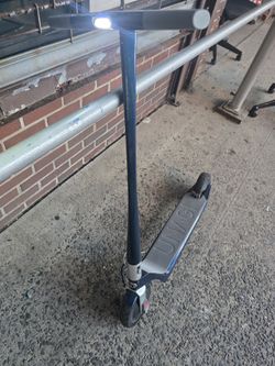 UNAGI SCOOTER