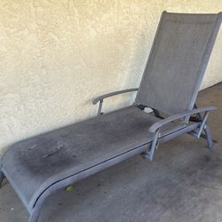 Free Lounge Chair