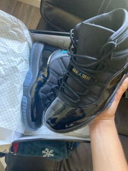 Air Jordan 11 Retro Gamma Blue Sneakers