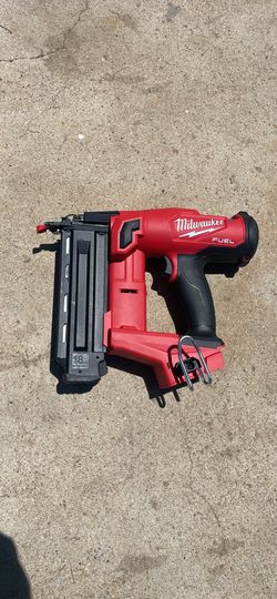 Milwaukee M18 Fuel 18 ga Brad Nailer (Tool Only)