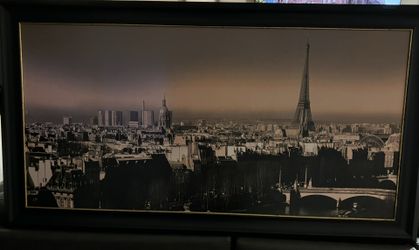 Nightlife In Paris