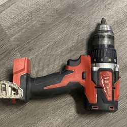Milwaukee M18 Drill 