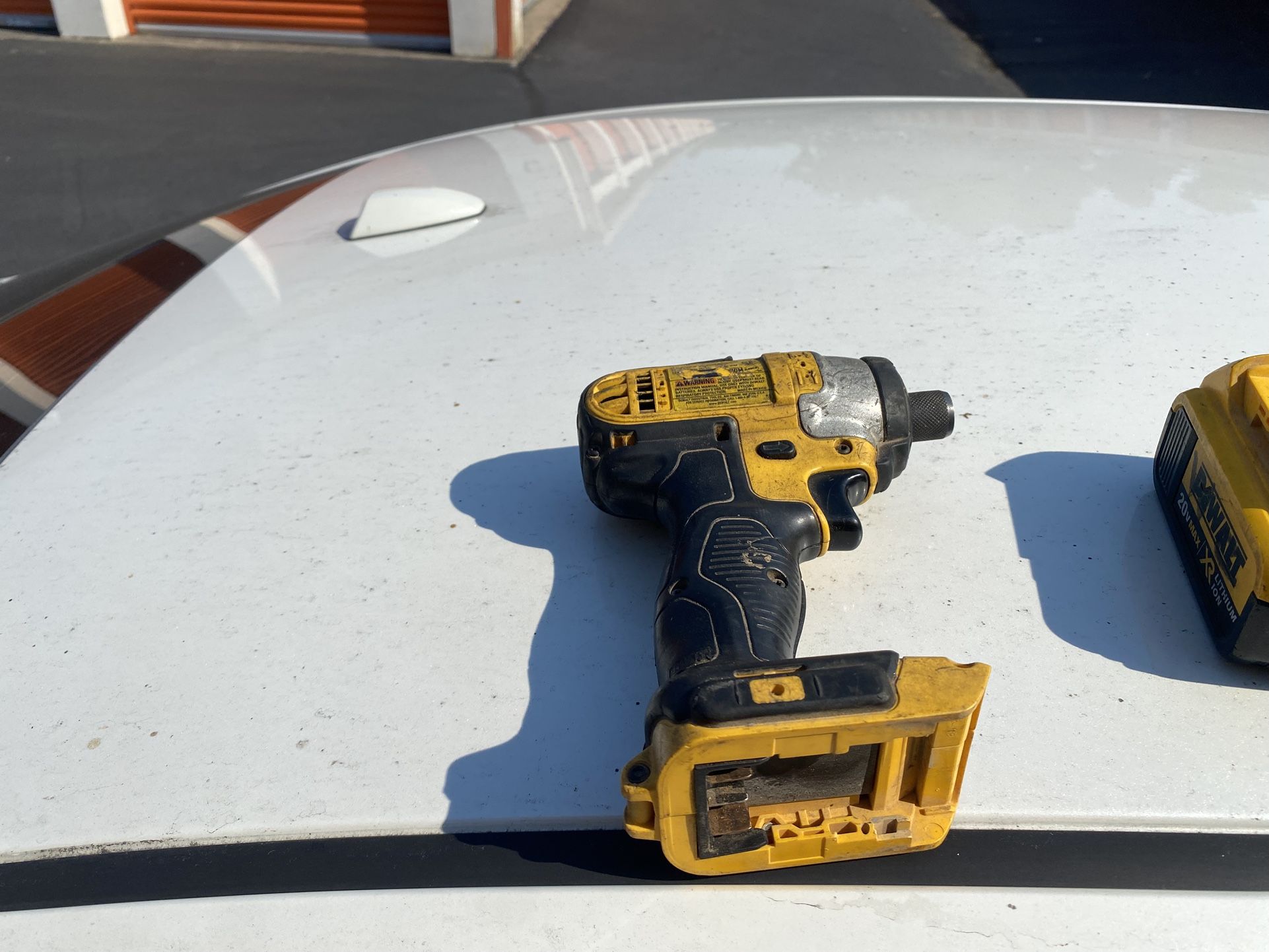 Dewalt Drill With Two Batteries 