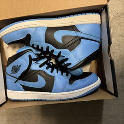 Air Jordan 1 Mid Size 11