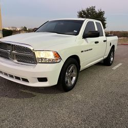 Vendo Dodge Ram