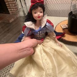 Snow White Porcelain Doll $10 