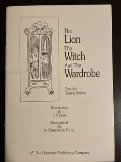 The lion the witch and the wardrobe play for children
