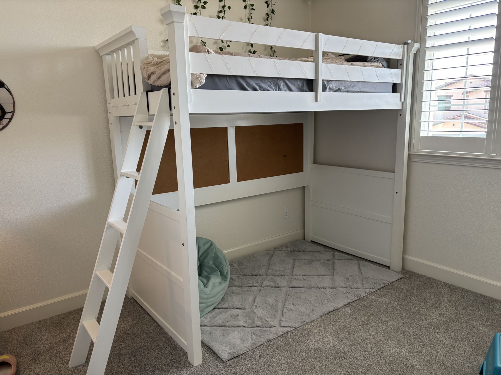 Loft Bed In Great Condition 