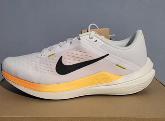 Nike Women's Air Winflo 10