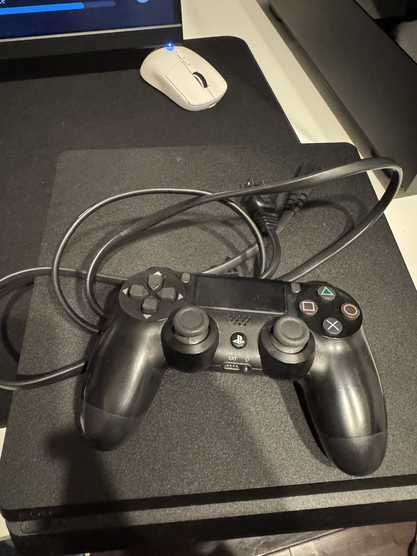 PS4