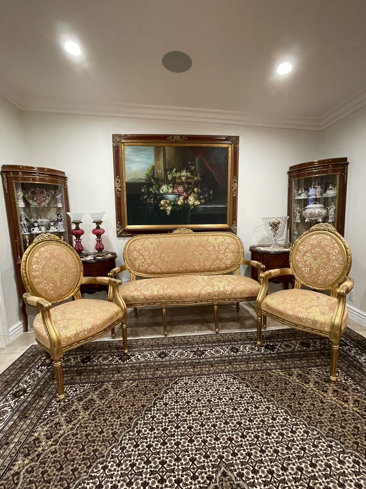 Beautiful Antique 19th c. French Gilt & Carved Livingroom Set of 3🌷