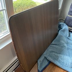 Free Hard Wood Dinning Room table And Chairs 