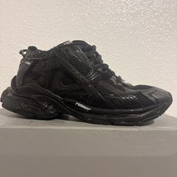 balenciaga runners size US 9