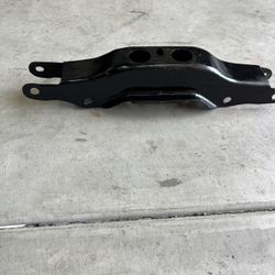 dodge dart,barracuda transmission, crossmember