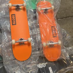 Globe 8.125 Goodwood Complete Skateboard 🛹 