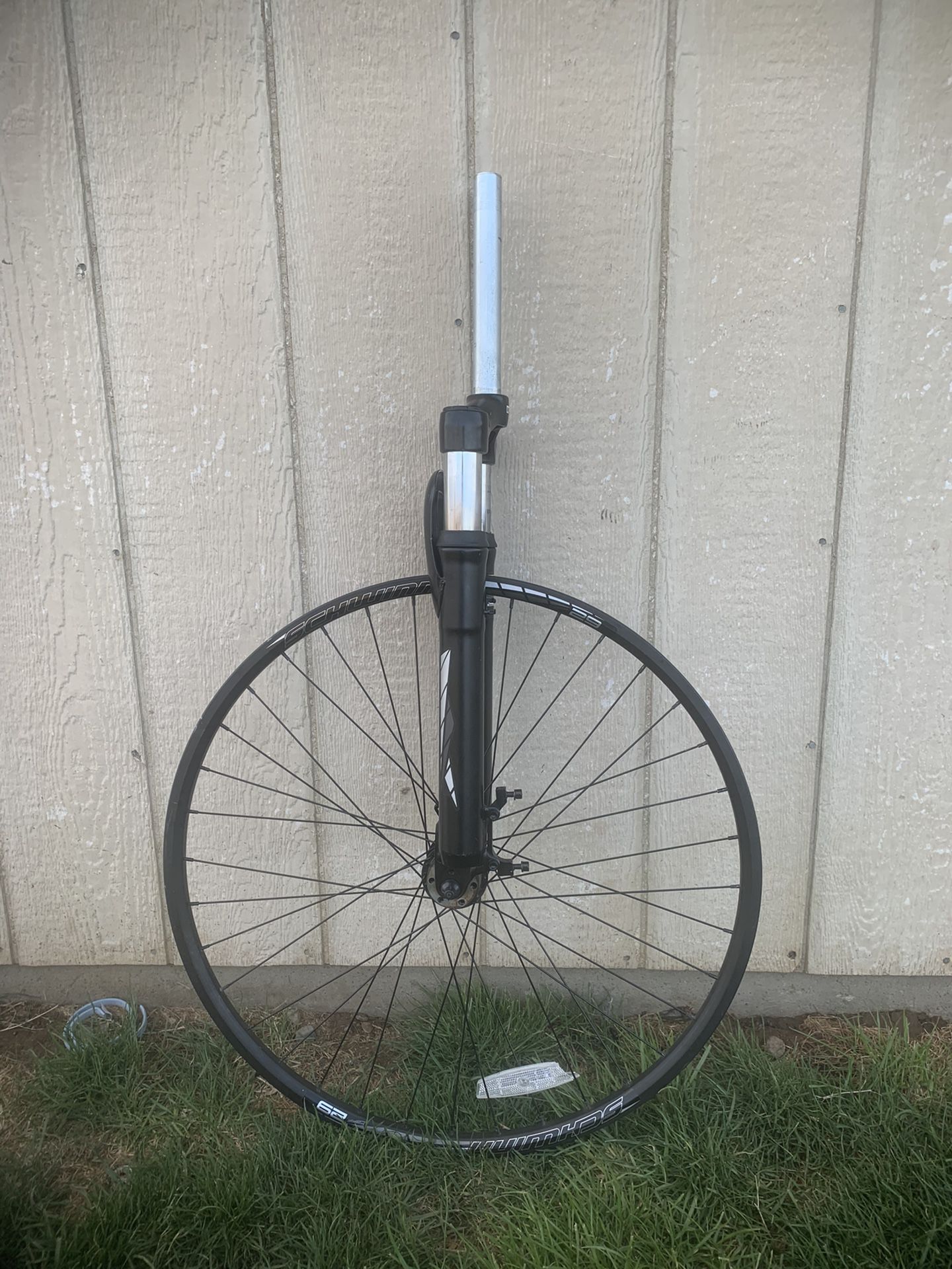 Front Schwinn 29” Wheel With Forks