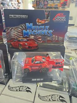 Muscle Machines RWB 993 911 Diecast Car