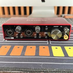 Scarlett Focusrite 2i2 3rd gen