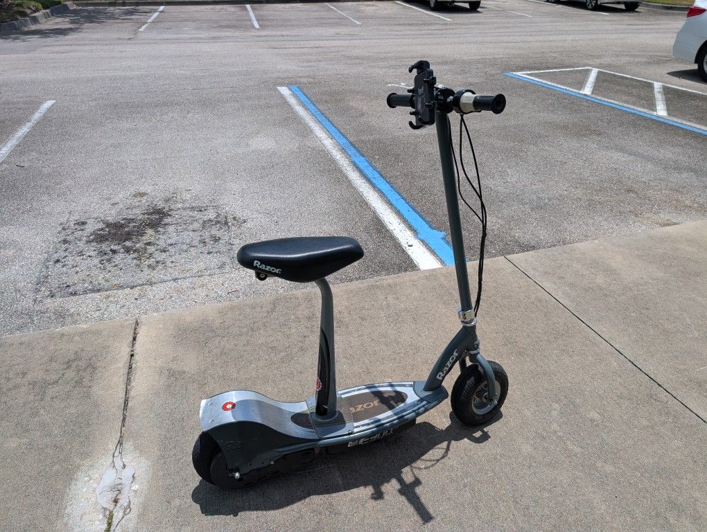 Razor E300s Electric Scooter
