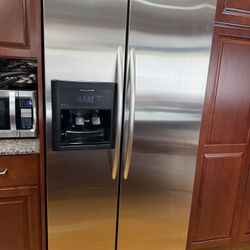 KitchenAide Refrigerator 