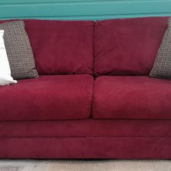 Very Nice And Clean Sofa, FREE DELIVERY!