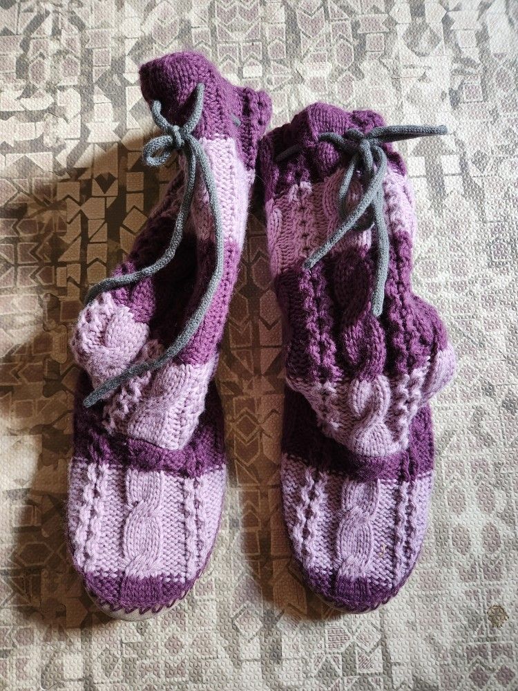 Bath & Body Works Purple Knitted House Slipper Boots Faux Suede Bottom
