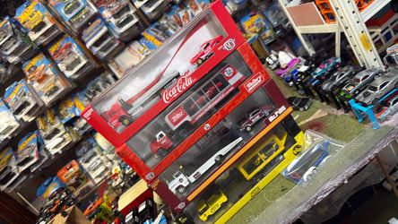 M2 Machines Coca-Cola Hauler & Car Set
