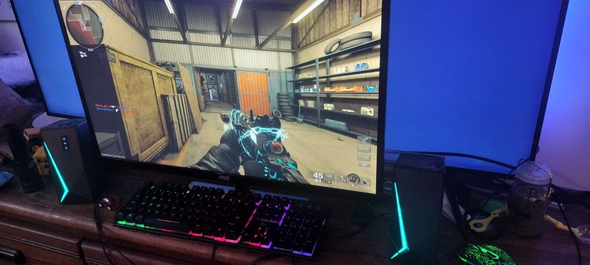 Gaming Monitor And Accessories