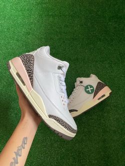 Neapolitan Jordan 3’s 