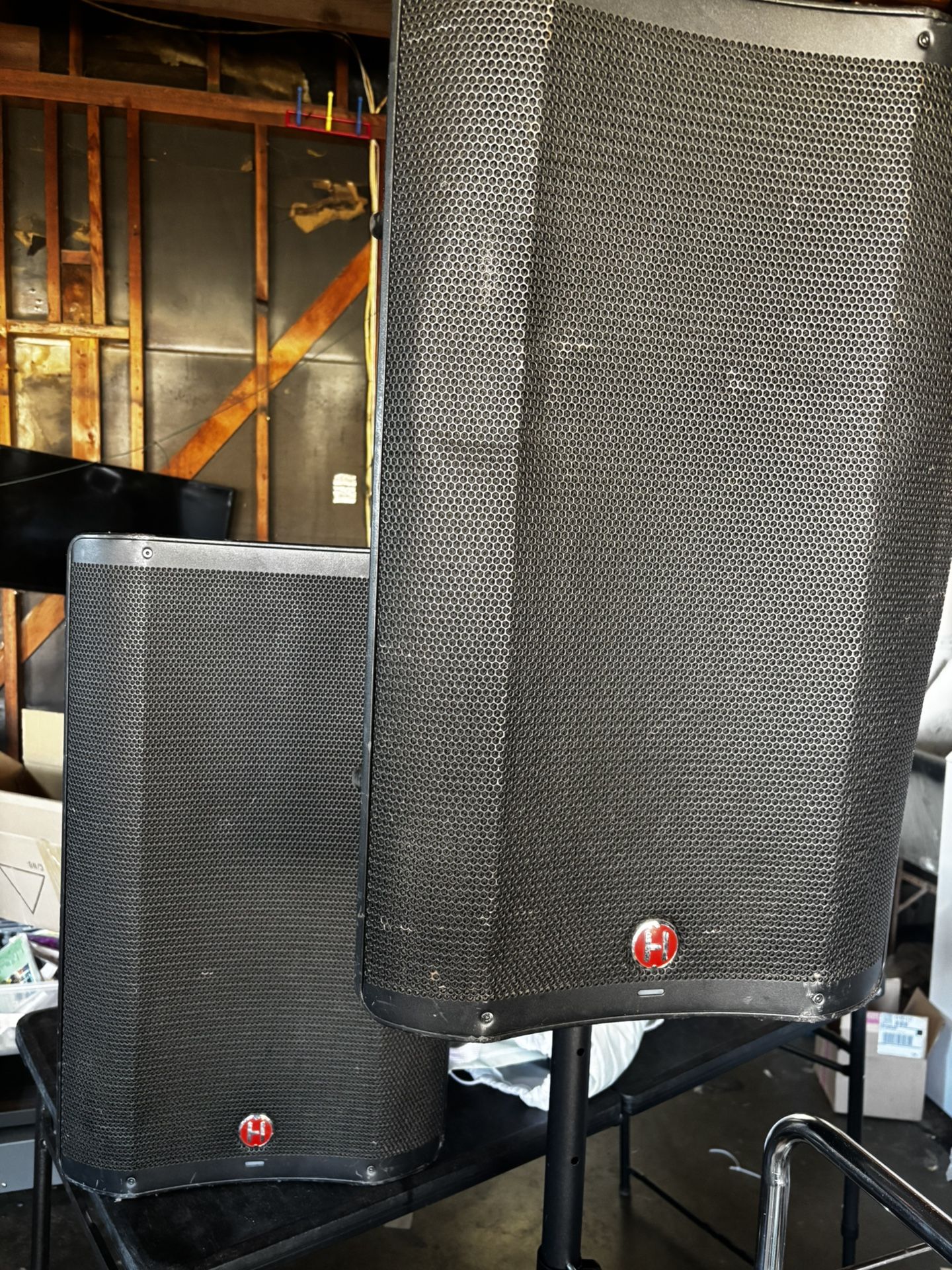 2 Dj Speakers 15 Inches