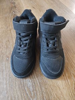 New Nike Court Borough Mid 2 size 11C