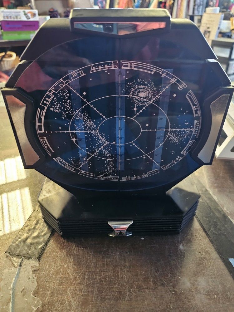 Star Trek 1997 Poker Chip Dealer Casion Set