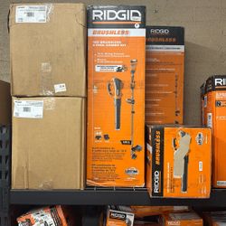 Ridgid 18V Brushless 14 in. Cordless Battery String Trimmer and Leaf Blower 2-Tool Combo Kit with 4.0 Ah Battery and Charger