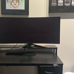 Alienware Monitor/desk/ Headset 