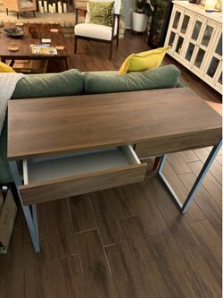 Small desk/table
