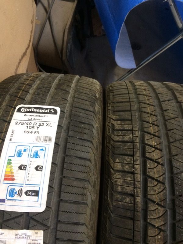 275/40/r22 set of two