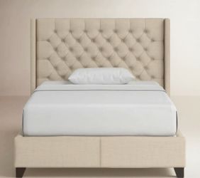 King Tufted Heather beige linen upholstered