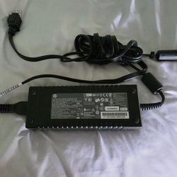 HP 135 watt Power Supply 