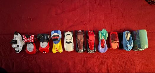 Hot Wheels Disney Cars Lot of 11
